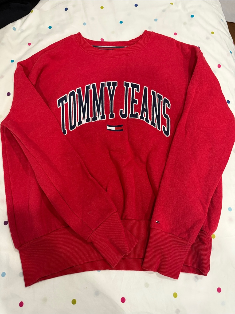 Tommy Hilfiger Red Crewneck Sweatshirt with Arch Logo